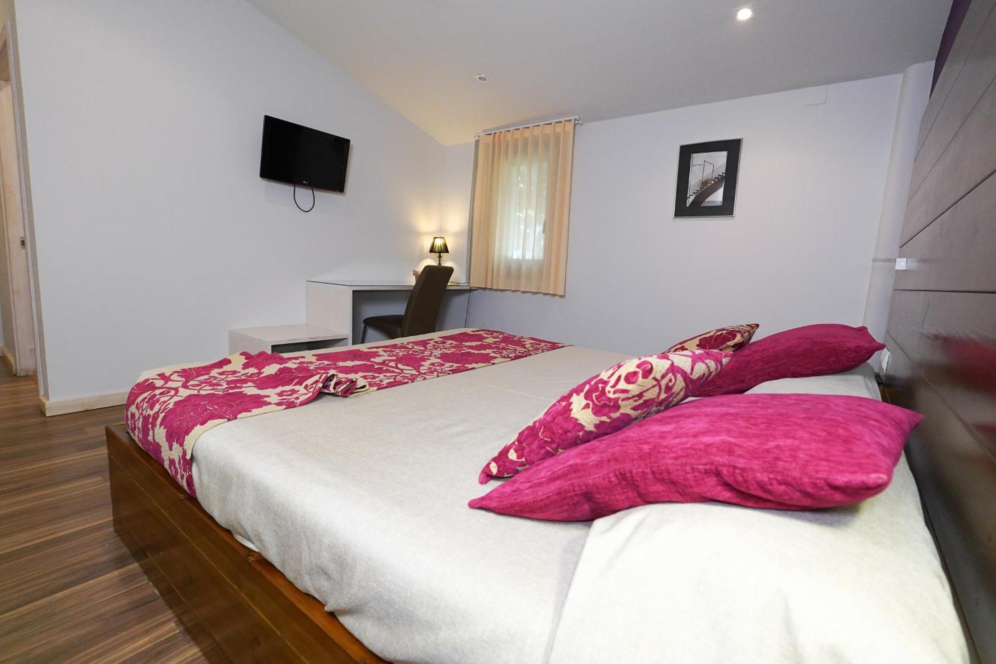 דלטברה Hotel Mas Prades מראה חיצוני תמונה